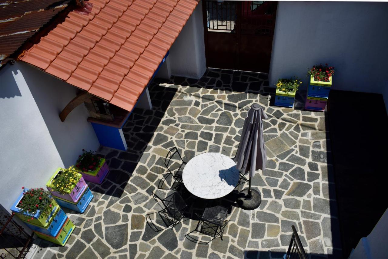 Villa Renovated Old Manor House With Yard Arnaía Exterior foto