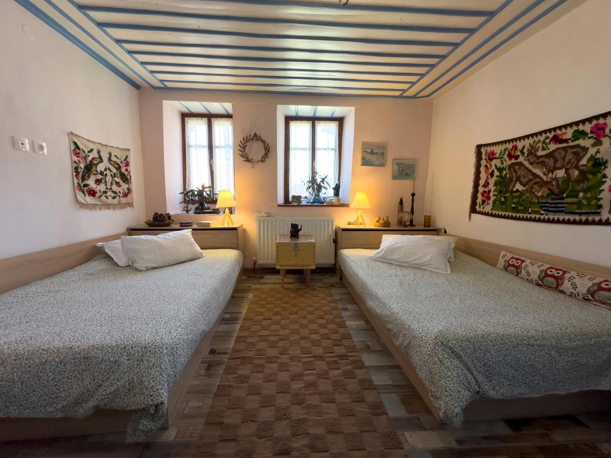 Villa Renovated Old Manor House With Yard Arnaía Exterior foto